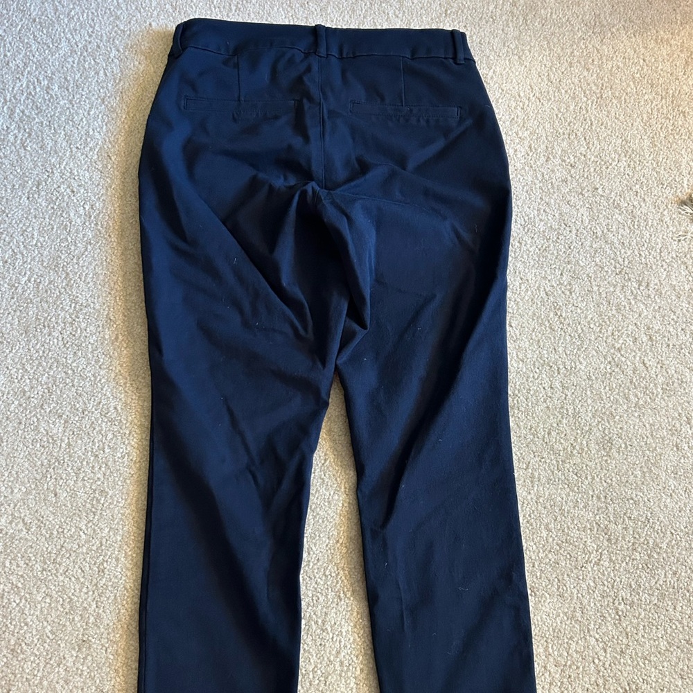 Old Navy Pixie Pants Size 4 - image 4